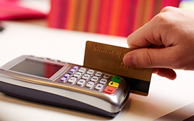 能自动充电的数字支付卡Wallet Card
